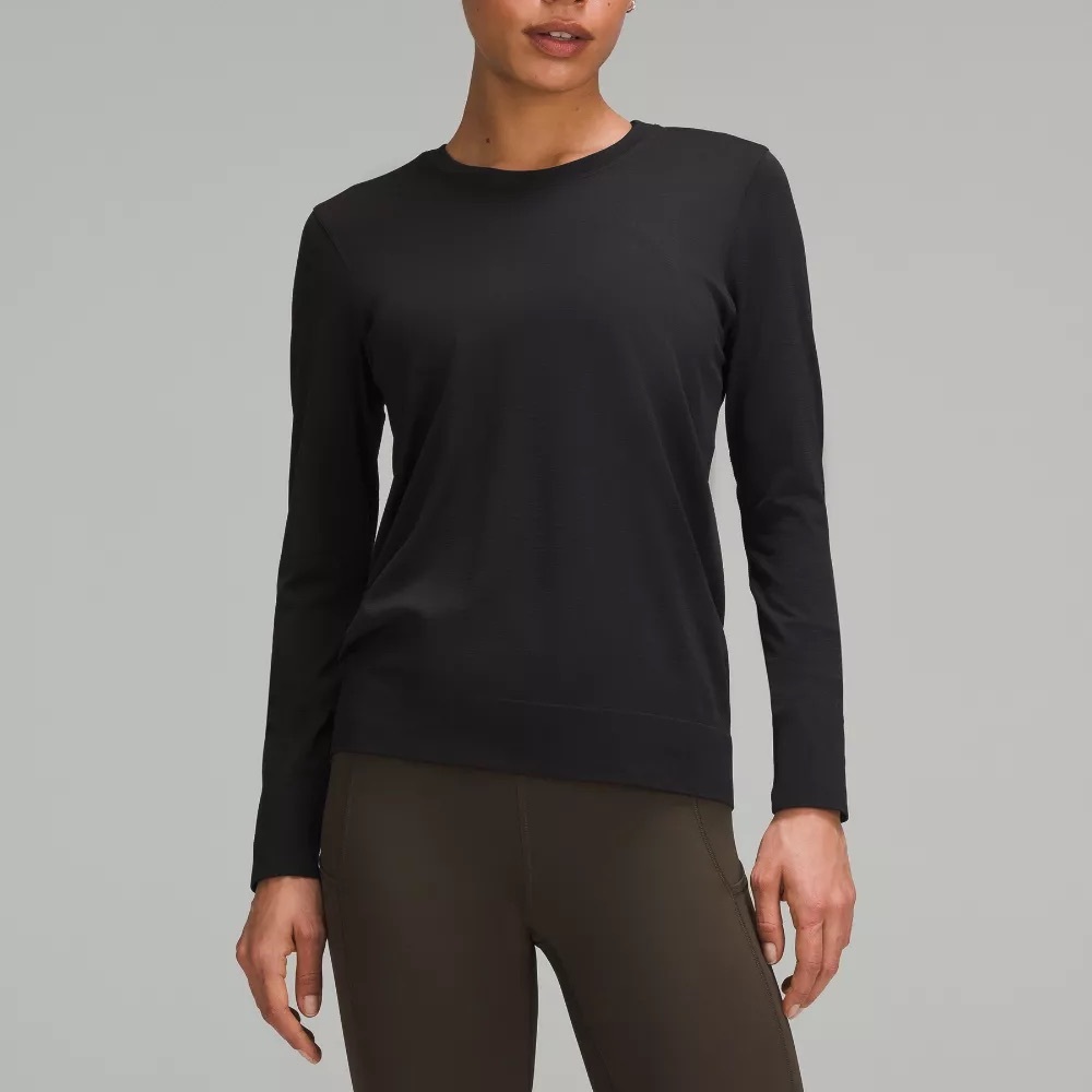 lululemon athletica Black Long Sleeve Crewneck Top - waist length